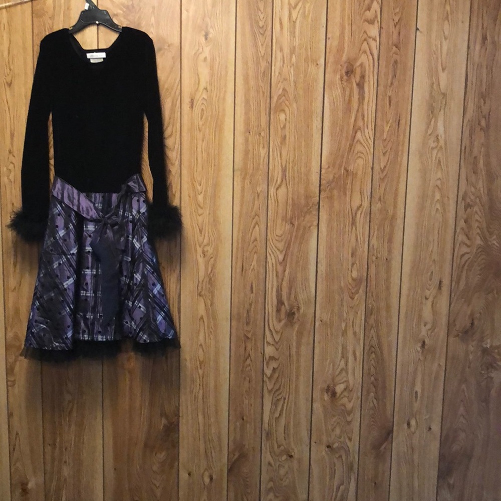 Girls dress